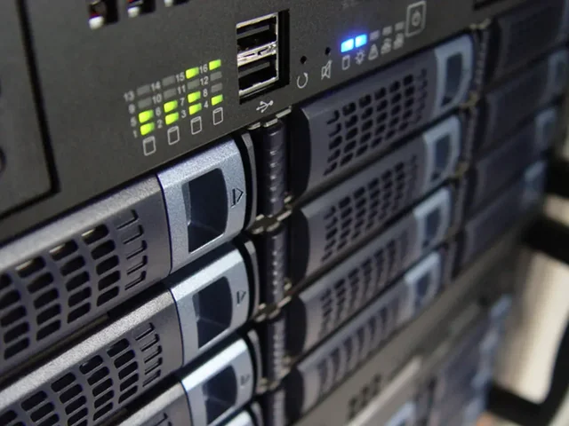 Server & Hosting